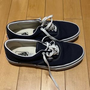 Men’s navy blue Vans ultra great condition